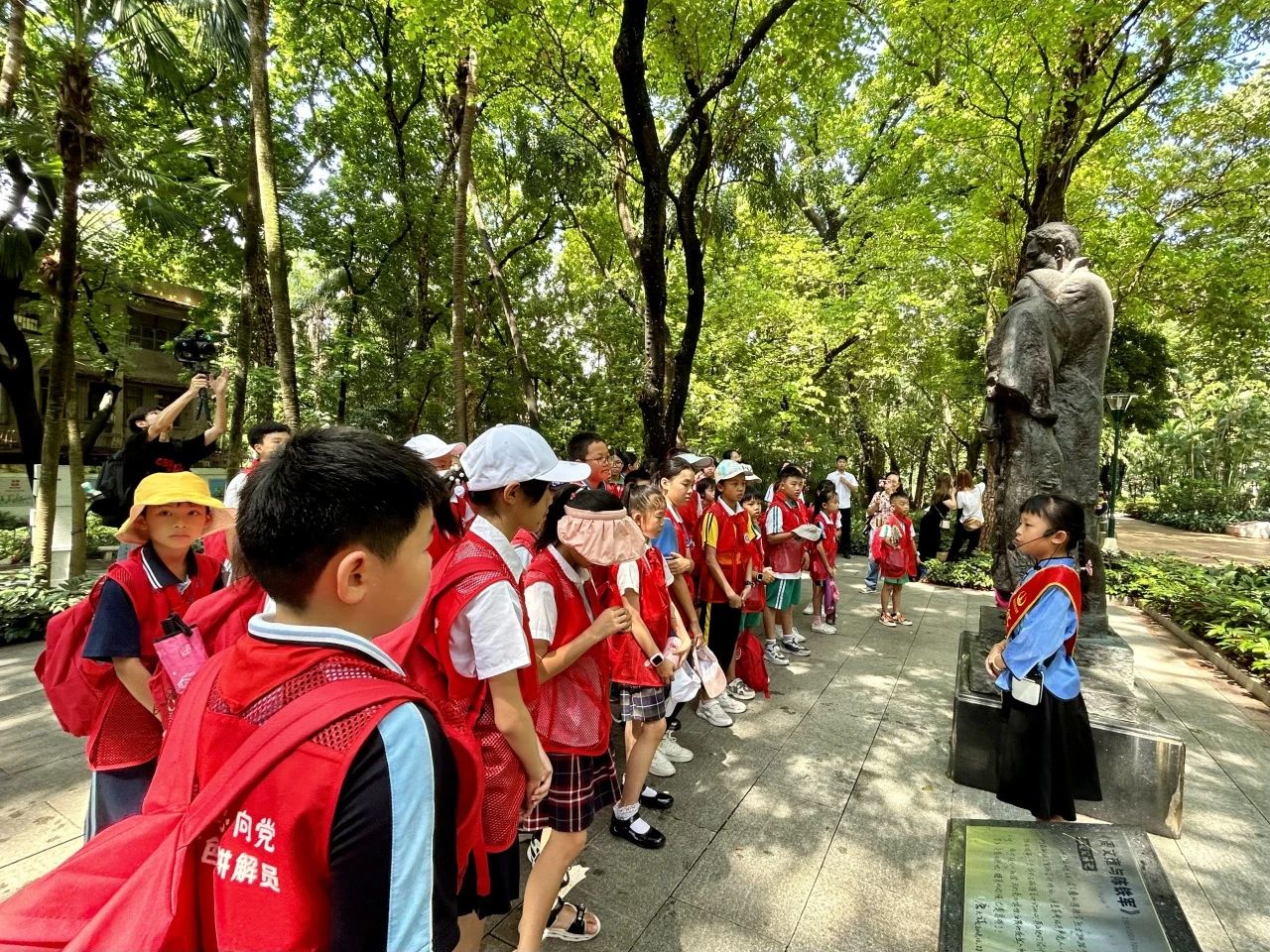 园区革命历史讲解活动